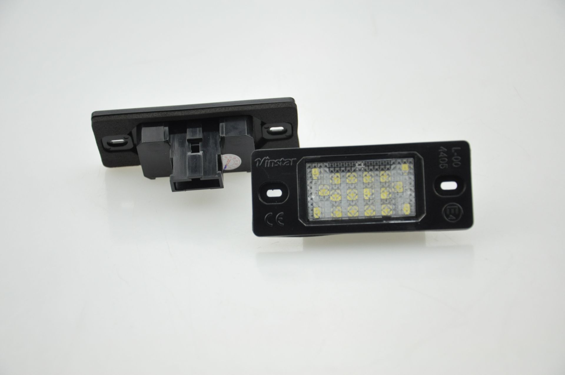 products/1367/svetla tablice touran.jpg - LED SIJALICE ZA OSVETLJENJE TABLICE - VOLKSWAGEN 030608 - Xenon Svetla Beograd